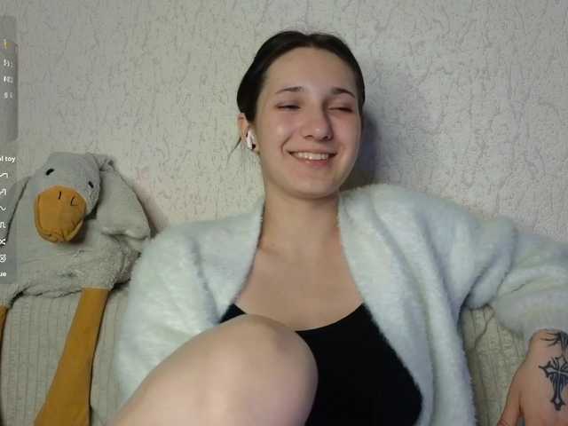 meowmeow-Mia live cam on BongaCams
