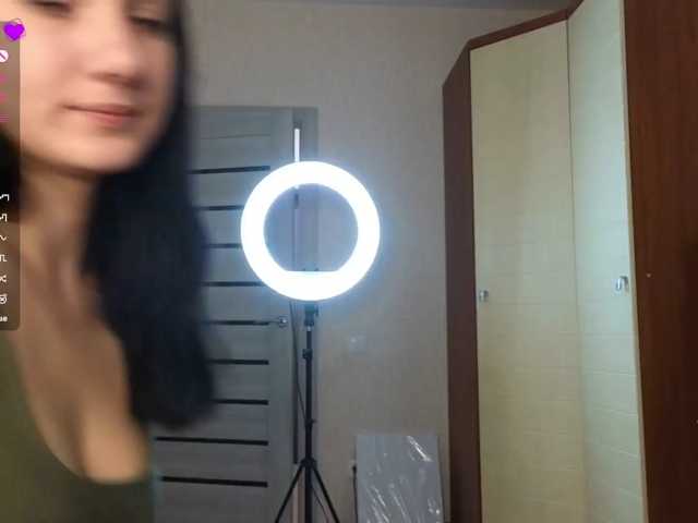 meowmeow-Mia live cam on BongaCams