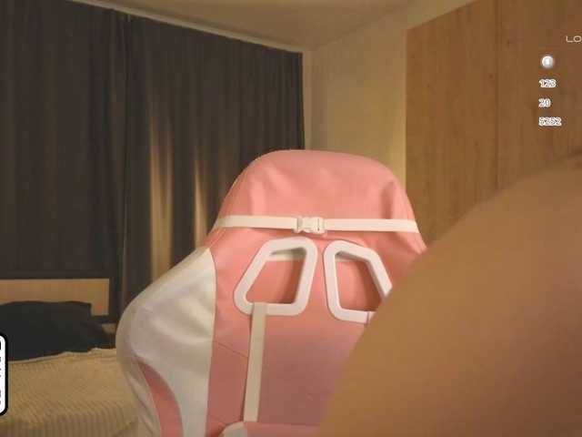 meowmeow-Mia live cam on BongaCams