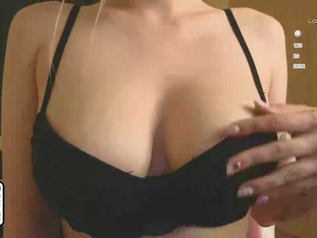 meowmeow-Mia live cam on BongaCams
