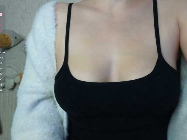 meowmeow-Mia live cam on BongaCams