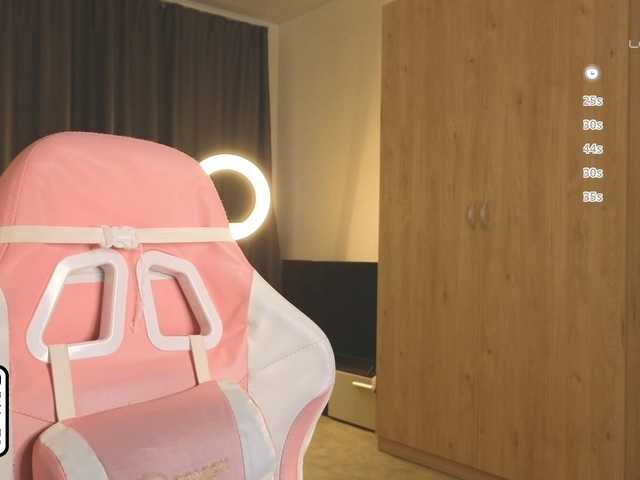 meowmeow-Mia live cam on BongaCams