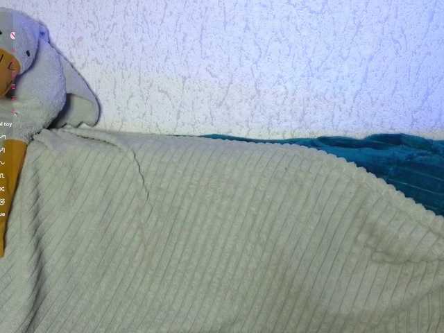 meowmeow-Mia live cam on BongaCams