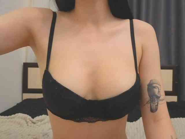 Modelo: meowmeow-Mia