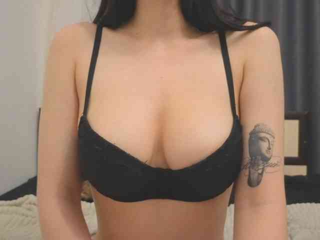 meowmeow-Mia webcam