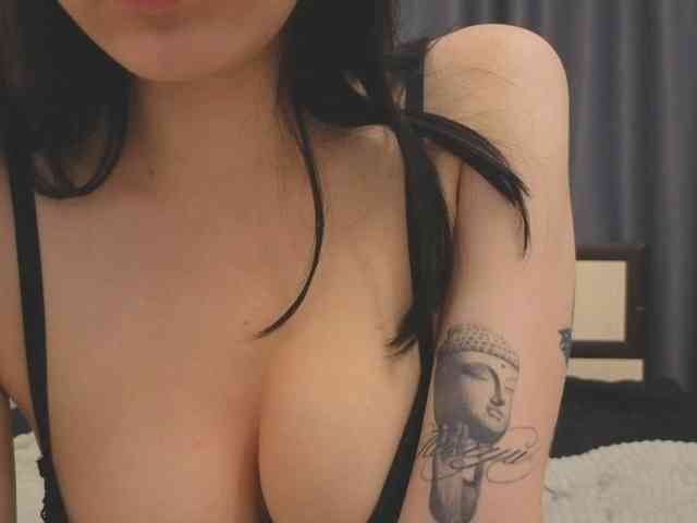 meowmeow-Mia webcam