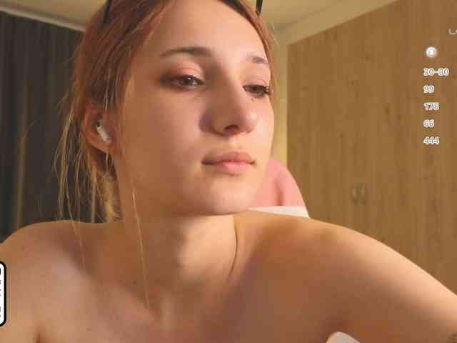 meowmeow-Mia webcam
