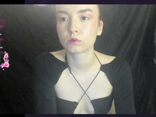Kiticattt live cam on BongaCams
