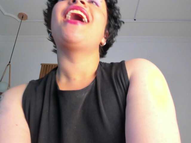 AlaskaDeluxe's BongaCams show and profile