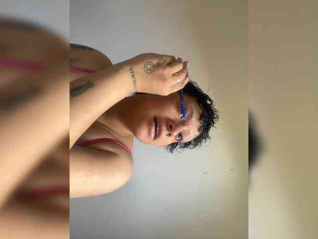 AlaskaDeluxe webcam