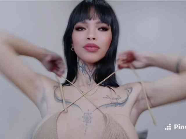 DoriDelux20 Sex Cam Show
