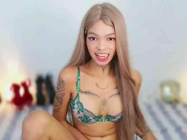 DoriDelux20 Sex Cam Show