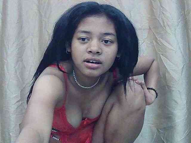 Titounea Live Webcam on BongaCams