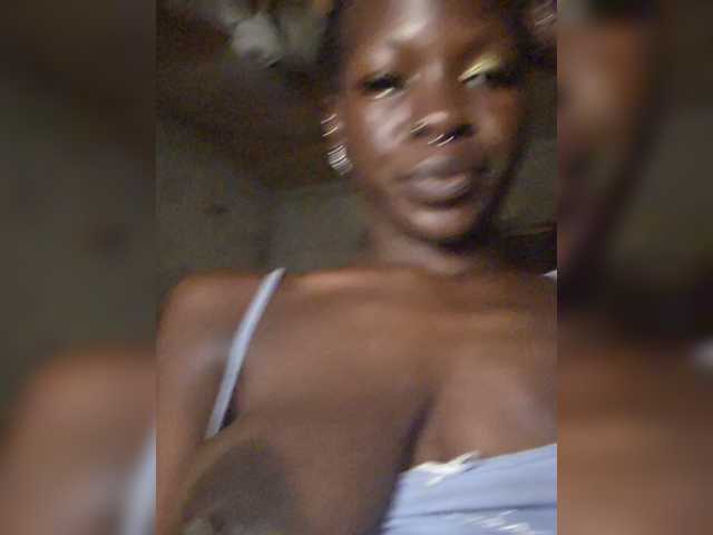Missfreak1 live cam on BongaCams
