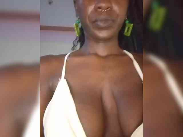 Missfreak1 webcam