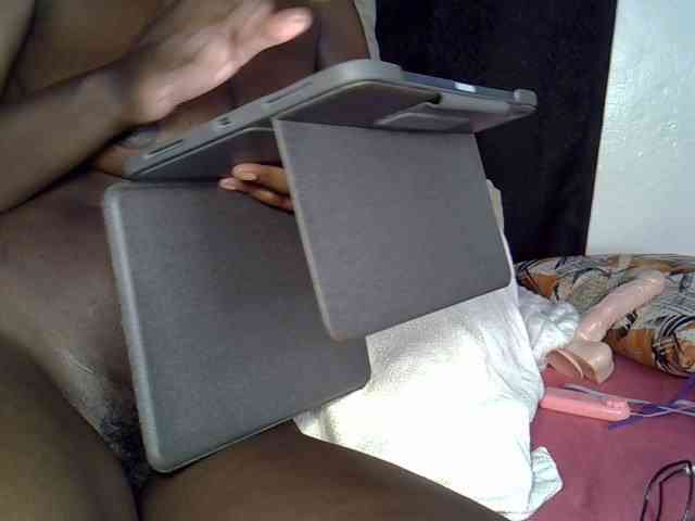 Tingtingtee Live Webcam on BongaCams