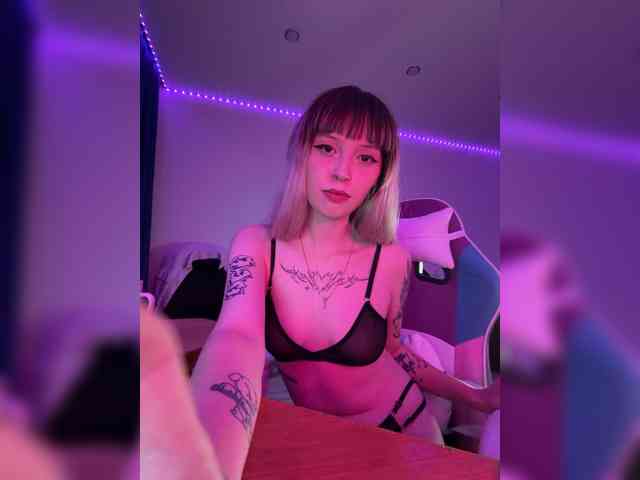 Karolinamur20 webcam