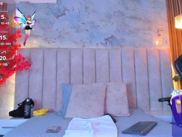 PixzyMartinez live cam preview