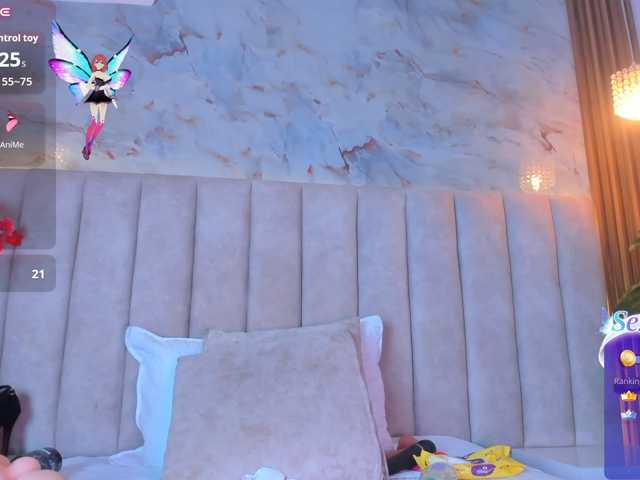 PixzyMartinez live cam on BongaCams