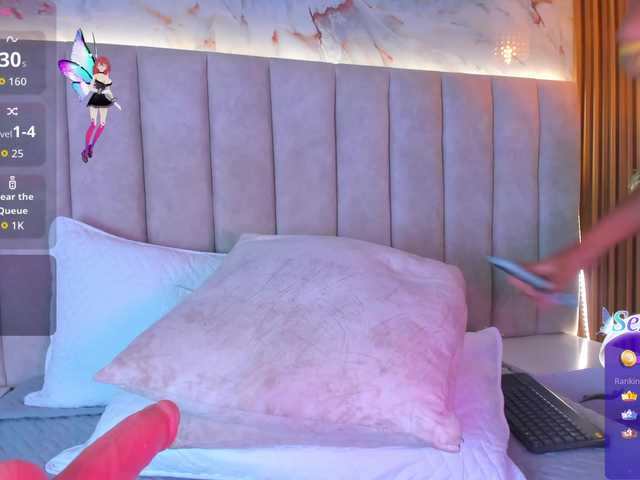 PixzyMartinez live cam preview