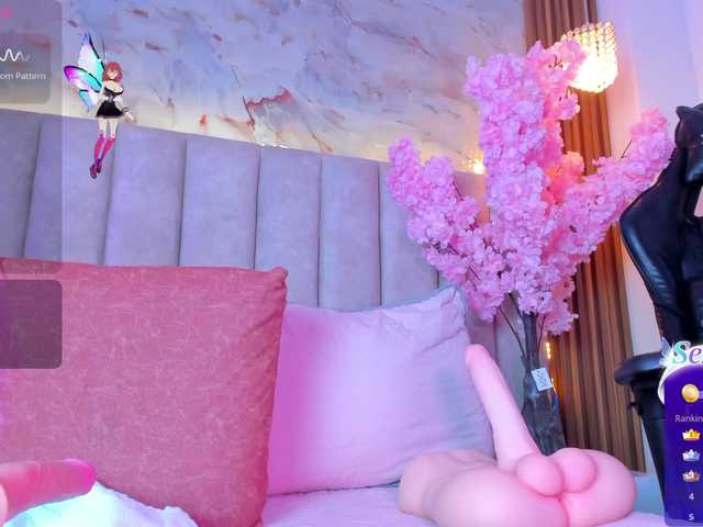 PixzyMartinez live cam on BongaCams