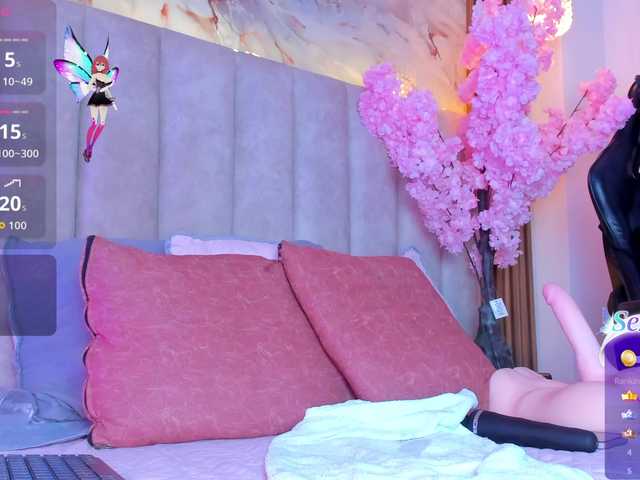 PixzyMartinez live cam on BongaCams
