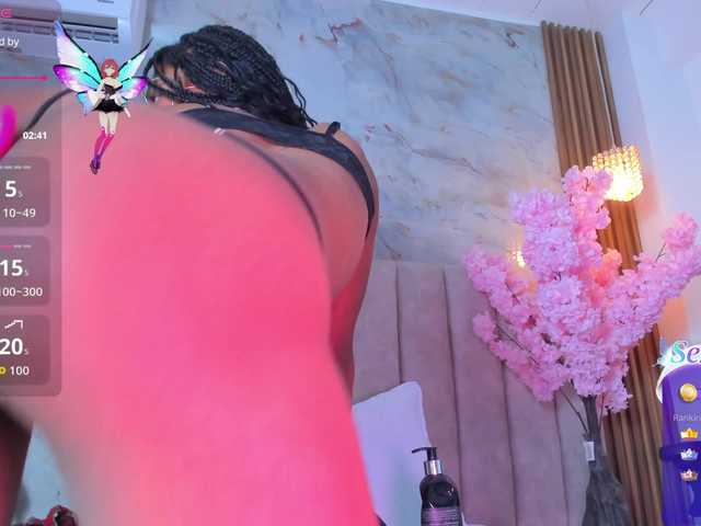 PixzyMartinez live cam on BongaCams