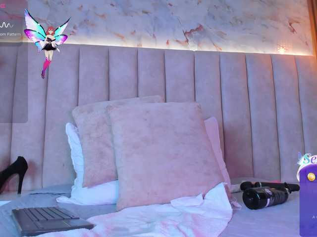 PixzyMartinez live cam on BongaCams