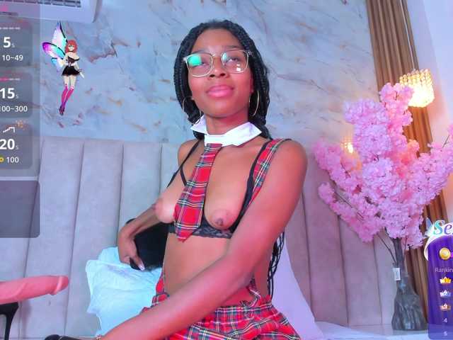 PixzyMartinez live cam on BongaCams