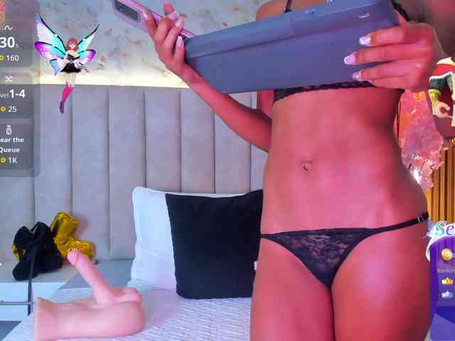 PixzyMartinez webcam