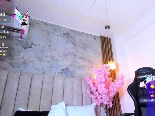 PixzyMartinez webcam