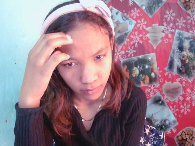 Luna-009 live cam on BongaCams