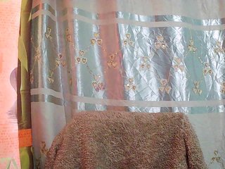 Nina-001's Live Webcam