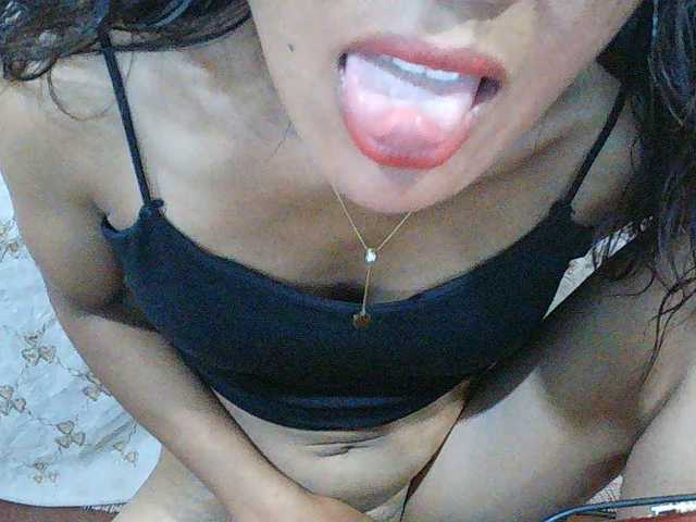 Nina-001 live cam on BongaCams