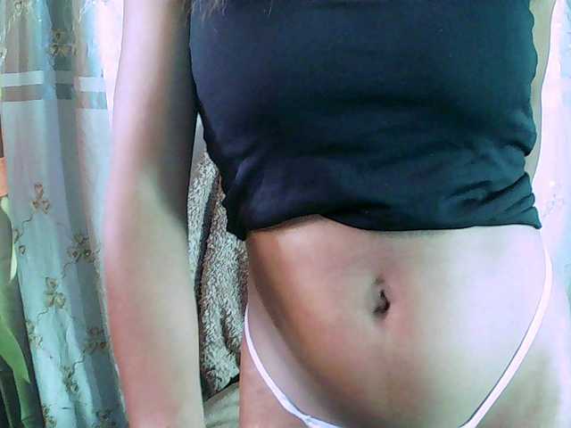 le modèle Nina-001 est en webcam porno dans un show sur le site bongacams, il possède les tags suivants: Ebony,Brunette,Shaved