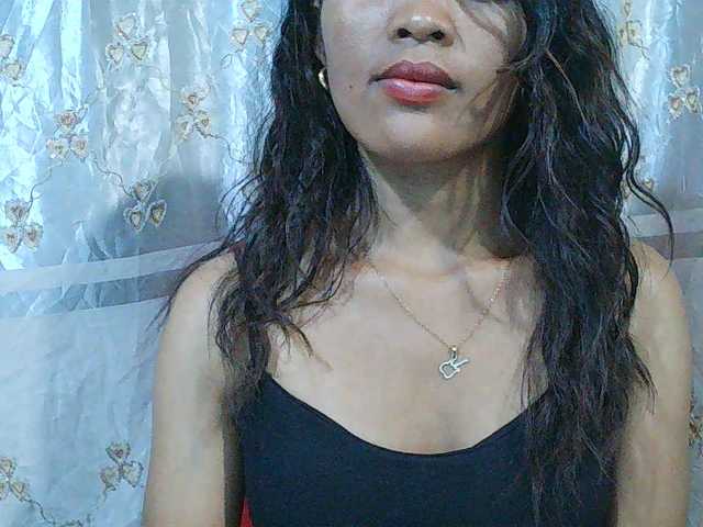 Nina-001 live cam on BongaCams