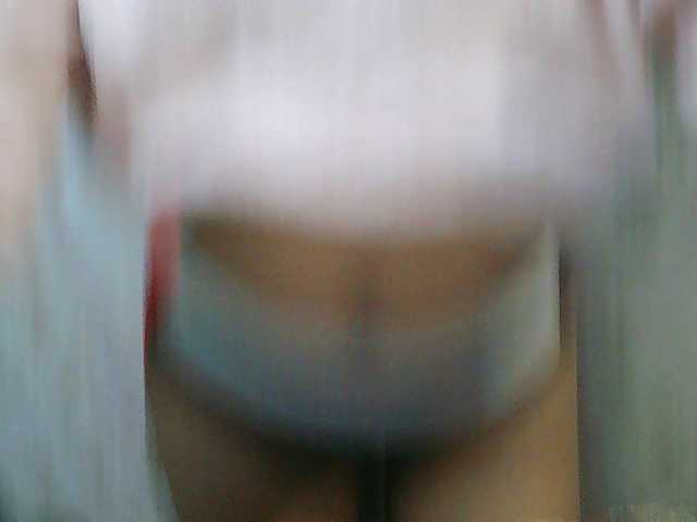 Nina-001 live cam on BongaCams