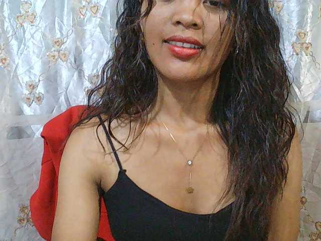 Nina-001 live cam on BongaCams