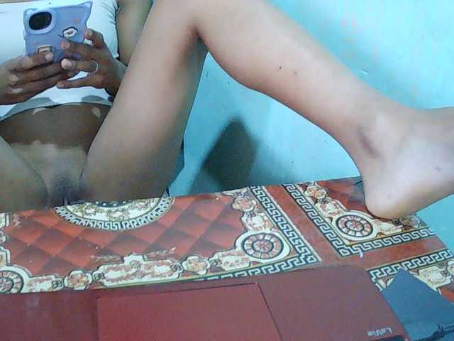 Nina-001 live cam on BongaCams