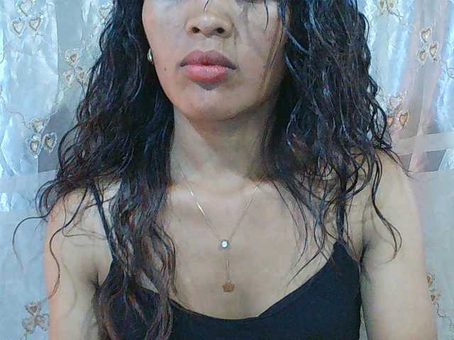 Nina-001 live cam on BongaCams