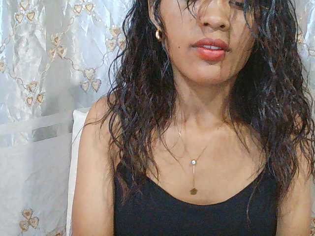 Nina-001 live cam on BongaCams