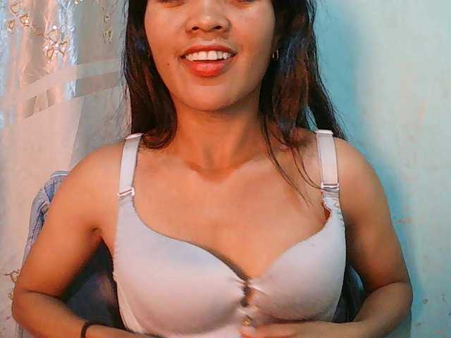 Nina-001 live cam on BongaCams