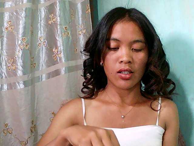 Nina-001, 20 y/o - Live Cam on BongaCams