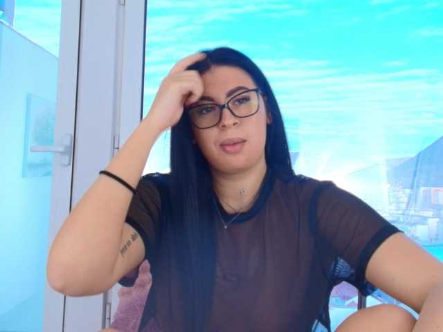 MissyScarlet's BongaCams show and profile