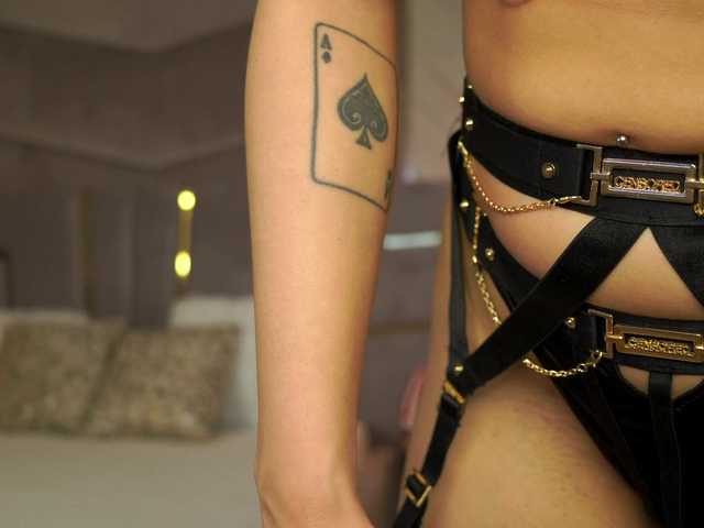 AmeelliaRose's BongaCams show and profile