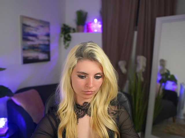 Jetpearl's BongaCams show and profile