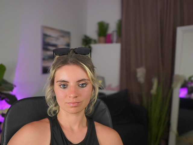 Jetpearl live cam on BongaCams