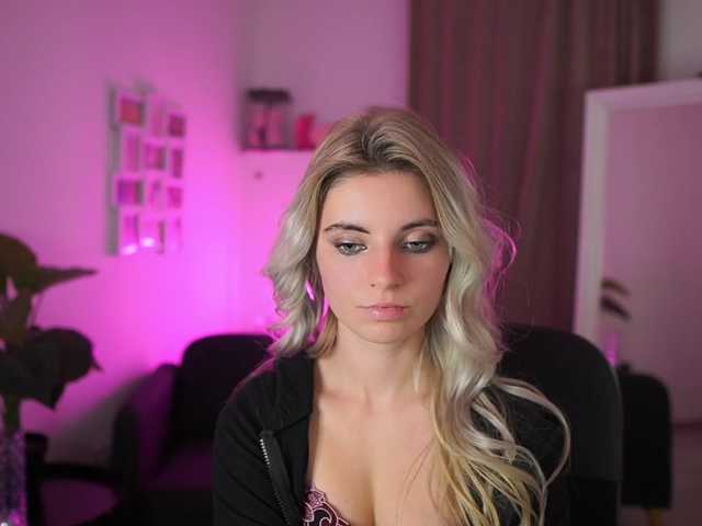 Jetpearl live cam on BongaCams