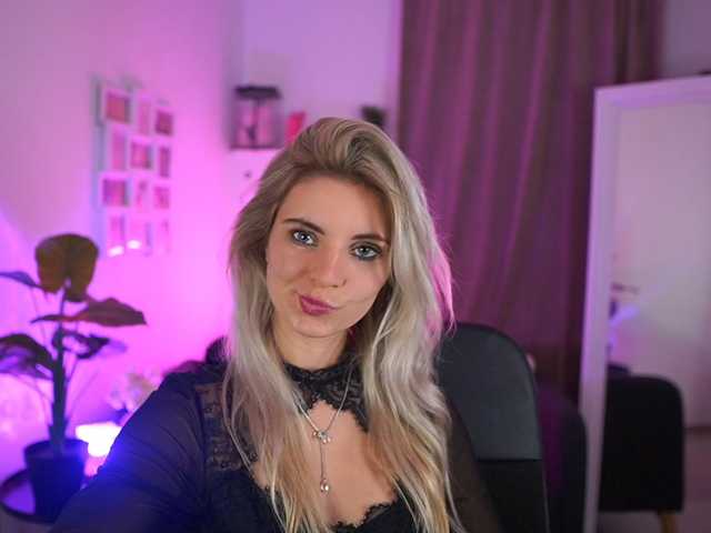Jetpearl live cam on BongaCams