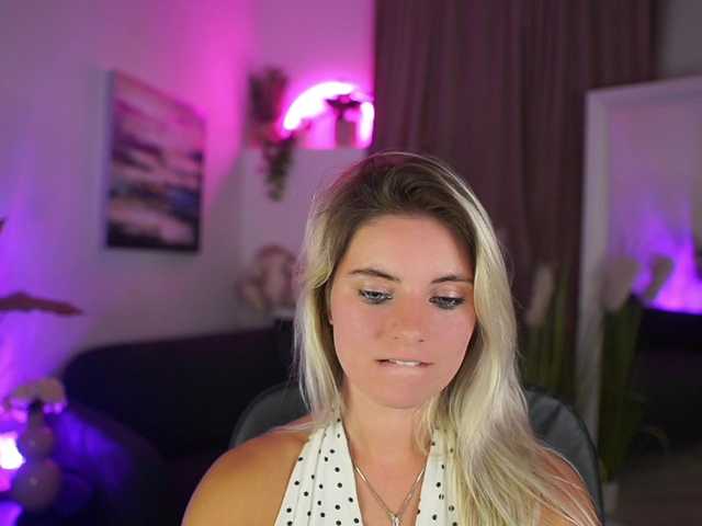 Jetpearl live cam on BongaCams